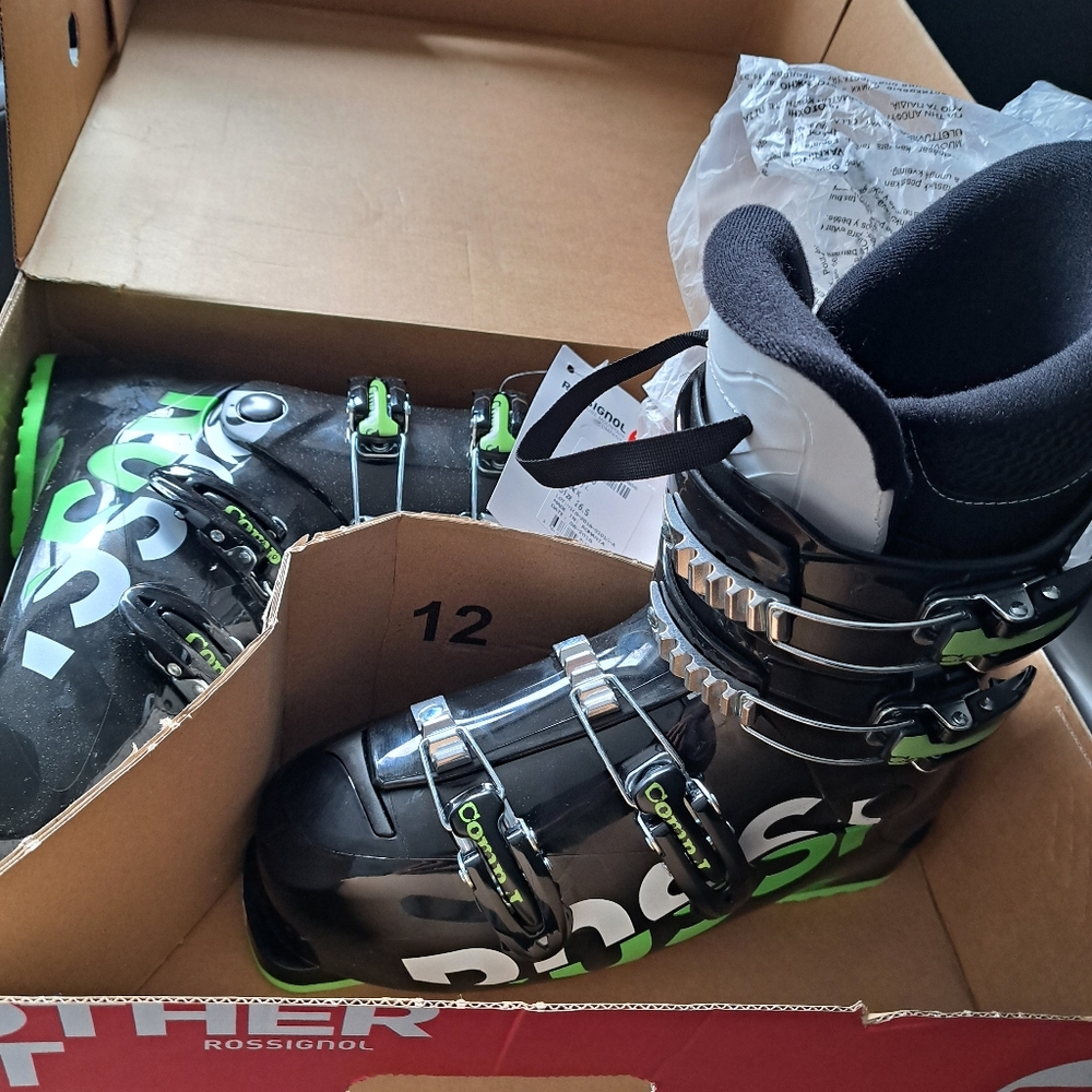 Rossignol ski boots